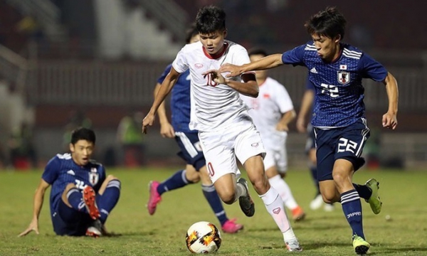 HLV Troussier có thể đổ bể kế hoạch vì quyết định từ AFC
