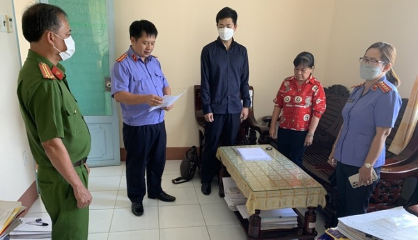 Chiếm đoạt tiền đương sự nộp, nguyên chi cục trưởng thi hành án bị bắt