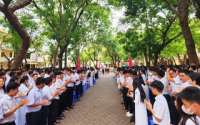 Trưởng Phòng GD-ĐT TP Quảng Ngãi đề nghị làm rõ việc bị tung tin “nhận tiền chạy trường”