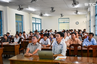 Tập huấn chương trình tin học ngoại khóa cho giáo viên