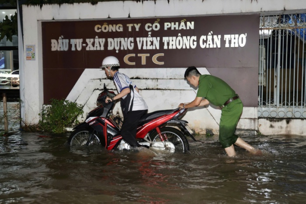 2 yếu tố &ldquo;gối đầu&rdquo; khiến triều cường ở Cần Thơ vượt mức lịch sử của năm 2022