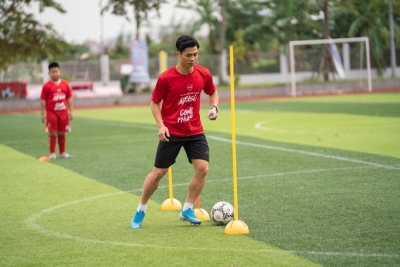 Sau trận Việt Nam-Th&aacute;i Lan, C&ocirc;ng Phượng bất ngờ l&agrave;m thầy trong ng&agrave;y 20-11