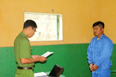 Vụ &aacute;n con giết cha ở Đồng Th&aacute;p khiến nhiều người b&agrave;ng ho&agrave;ng