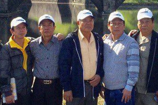 Cựu chủ tịch tỉnh S&oacute;c Trăng thừa nhận được Trịnh Sướng tặng v&eacute; đi du lịch nước ngo&agrave;i