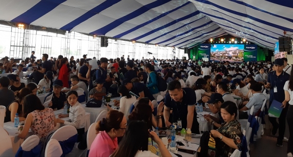 Trong 2 ngày có gần 10.000 lượt khách thăm quan Novaland Expo 2019