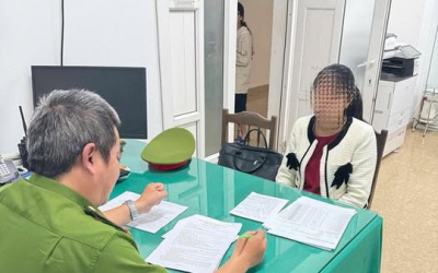 Một c&uacute; click, bay nửa tỉ đồng: cặp vợ chồng sập bẫy đường link mạo danh c&ocirc;ng an