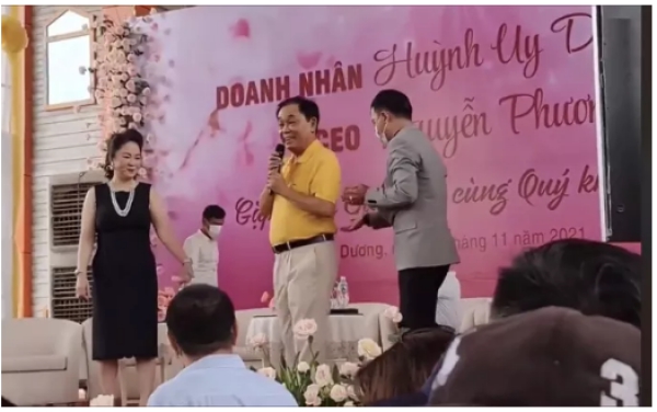 Ca sĩ Vy Oanh kiện bà Nguyễn Phương Hằng và 1 hoa hậu