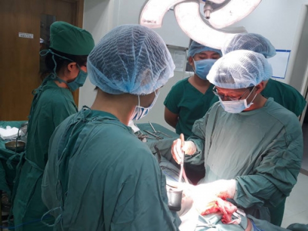 Cần Thơ: Con bị TNGT - Nh&agrave; ngh&egrave;o kh&ocirc;ng tiền chạy chữa