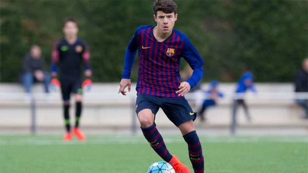 MU chi&ecirc;u mộ th&agrave;nh c&ocirc;ng 'ngọc qu&yacute;' của Barca