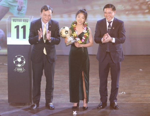 Văn Quyết, Huỳnh Như và Hồ Văn Ý đoạt Quả bóng vàng Việt Nam 2022