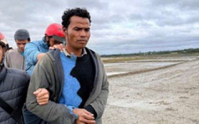 Bắt giữ nghi phạm giết em vợ, d&igrave;m dưới ao