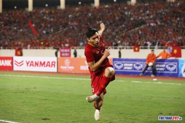 CĐV Th&aacute;i Lan: "Việt Nam may mắn một c&aacute;ch kỳ lạ, kh&oacute; hiểu"