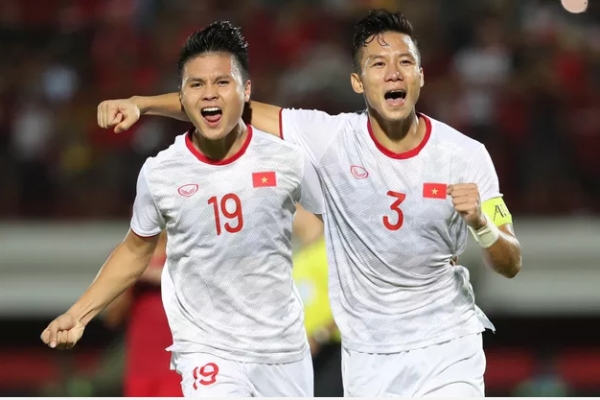 HLV Park Hang-seo lo c&aacute;c trụ cột đội tuyển qu&aacute; tải