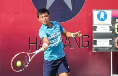 Ho&agrave;ng Nam đ&aacute;nh bại hạt giống số 1 Trung Quốc, v&agrave;o chung kết ITF World Tennis Tour M25