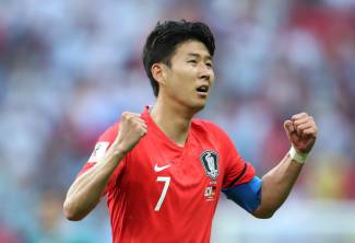 N&Oacute;NG: Son Heung-min đi nghĩa vụ qu&acirc;n sự