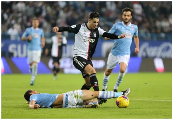 Juventus thua Si&ecirc;u c&uacute;p &Yacute;, Ronaldo vuột chiếc c&uacute;p thứ 30 trong sự nghiệp