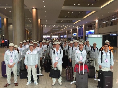 Tạm dừng tổ chức xuất cảnh cho người lao động đến hết ng&agrave;y 30/4