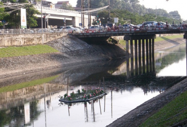 Bộ TN-MT n&oacute;i về giải ph&aacute;p "giải cứu" s&ocirc;ng T&ocirc; Lịch sau 3 ng&agrave;y của Nhật Bản