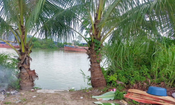 Hai học sinh lớp 3 chết đuối trên sông Kinh Thầy