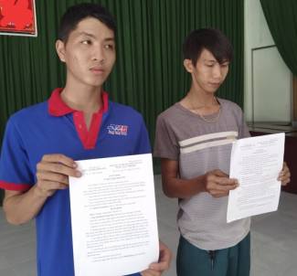 L&ecirc;n mạng mua ho&aacute; chất chế tạo ph&aacute;o nổ, bị t&oacute;m gọn