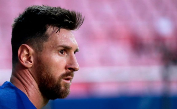 Messi nổi giận với BLĐ Barca