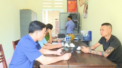 Triệu tập đối tượng tung tin thất thiệt về bệnh dịch tả lợn ch&acirc;u Phi