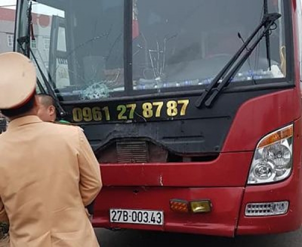 Vụ tai nạn 7 người đưa tang tử vong: Bất ngờ về tốc độ xe kh&aacute;ch 20 gi&acirc;y trước tai nạn