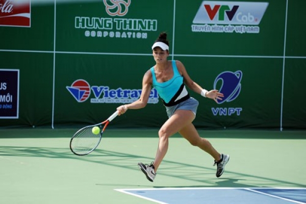 Alize Lim đoạt c&uacute; đ&uacute;p danh hiệu