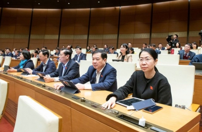 Quốc hội thống nhất đổi tên “kỳ họp bất thường” thành “kỳ họp không thường lệ”