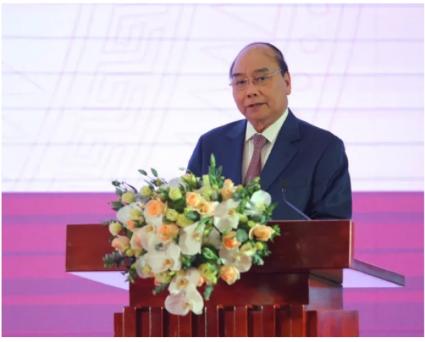 Thủ tướng: Thường trực Ch&iacute;nh phủ tặng mỗi nữ cầu thủ 100 triệu đồng