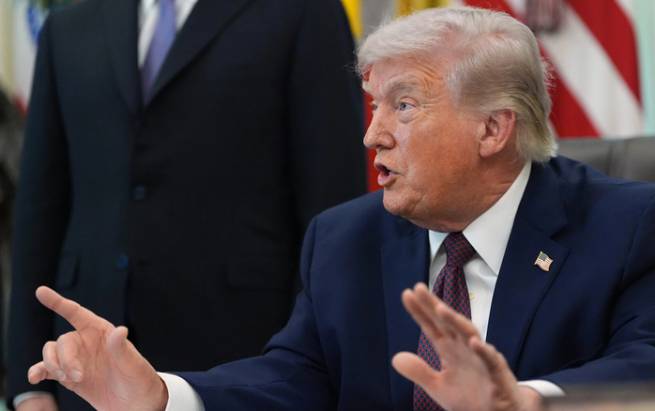 Iran tấn c&ocirc;ng nhiều căn cứ Mỹ, &ocirc;ng Donald Trump n&oacute;i sẽ sớm kết th&uacute;c xung đột