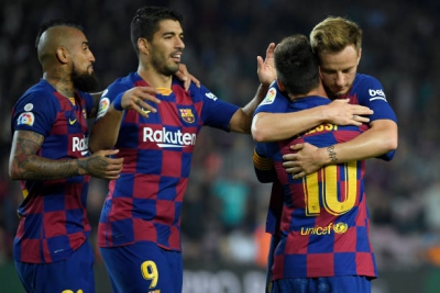 Ngôi sao lớn đầu tiên rời Barca mở đường cho Messi