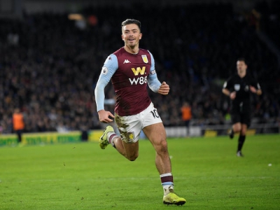 Grealish chọn số &aacute;o huyền thoại tại MU