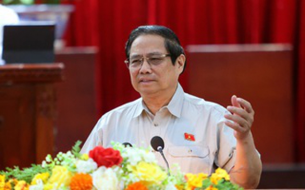 Thủ tướng Phạm Minh Chính chỉ đạo xử lý doanh nghiệp găm hàng, đội giá, buôn lậu vàng