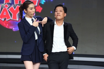 Thúy Ngân nói gì sau lần bỏ dẫn chương trình vì Trường Giang &quot;chặt chém&quot;?