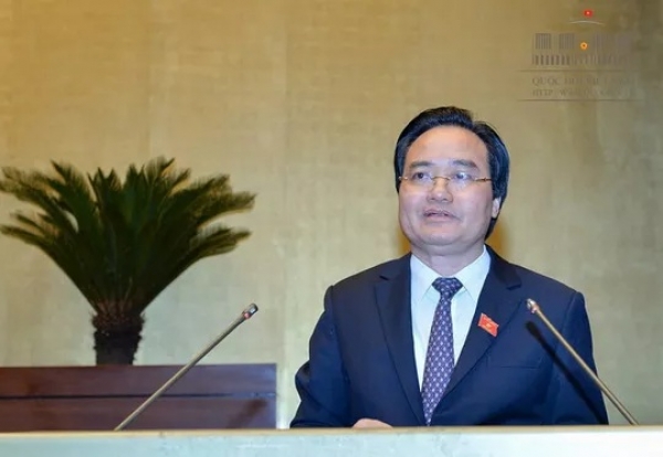 Bộ trưởng Phùng Xuân Nhạ nhận trách nhiệm về gian lận thi cử