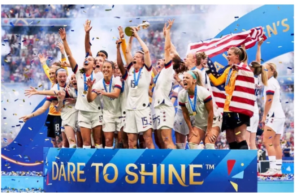 Nh&agrave; v&ocirc; địch World Cup "trắng tay" trước phi&ecirc;n t&ograve;a lịch sử