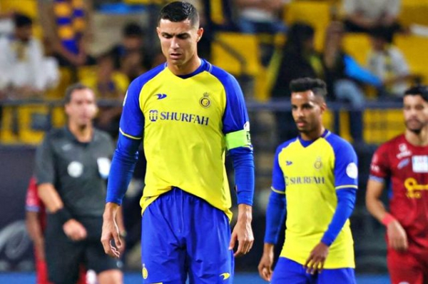 Ronaldo bị chân sút Qatar và Son Heung-min đánh bại ở giải thưởng Quả bóng vàng châu Á