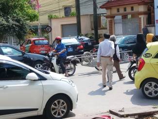 Nhiều xe biển xanh dự đ&aacute;m cưới "khủng" con l&atilde;nh đạo tỉnh Quảng B&igrave;nh