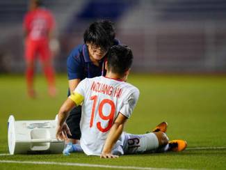 B&aacute;c sĩ đo&agrave;n TTVN: "Quang Hải rất c&oacute; thể phải chia tay SEA Games"