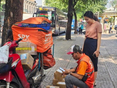 Người bán trên sàn thương mại điện tử vẫn loay hoay, chưa biết xuất hoá đơn cho ai