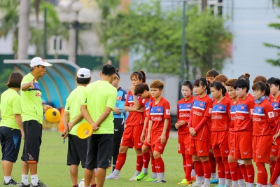 Tuyển nữ Việt Nam gặp kh&oacute; trước trận chiến với Th&aacute;i Lan