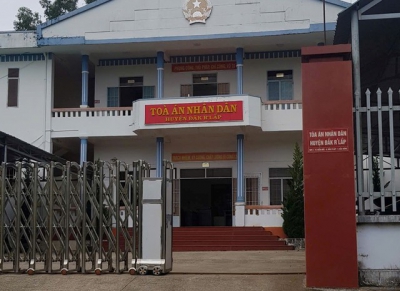 Cưỡng chế nhầm đất, UBND huyện bị đòi bồi thường hơn 8 tỉ đồng