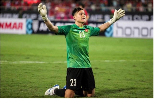 Đặng Văn Lâm rộng cửa tham dự AFF Cup 2021