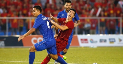 CĐV Campuchia: "C&aacute;c cầu thủ Việt Nam tr&ocirc;ng như gi&agrave; hơn tuổi"