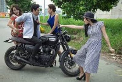 Kh&oacute; tin phụ nữ xứ n&uacute;i tay kh&ocirc;ng bắt cướp giữa đ&ecirc;m khuya