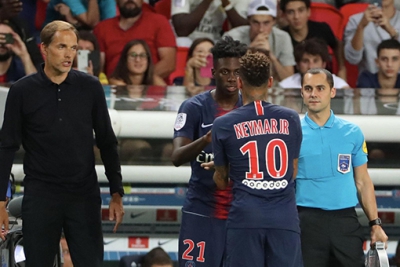 Nghịch l&yacute; l&ograve; đ&agrave;o tạo PSG