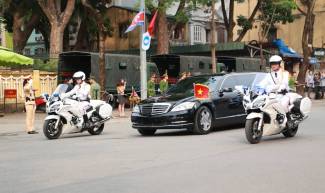 Cận cảnh đo&agrave;n xe của &ocirc;ng Kim Jong-un thăm ch&iacute;nh thức Việt Nam