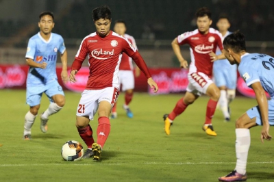 C&ocirc;ng Phượng bị thay sớm v&igrave; kh&ocirc;ng phải trận n&agrave;o cũng c&oacute; thể đ&aacute; tốt cả trận