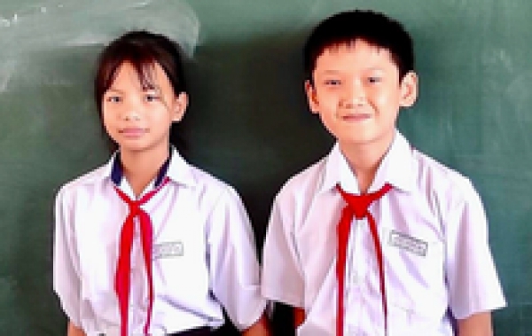 Hành động đẹp của 2 học sinh ở Đồng Nai